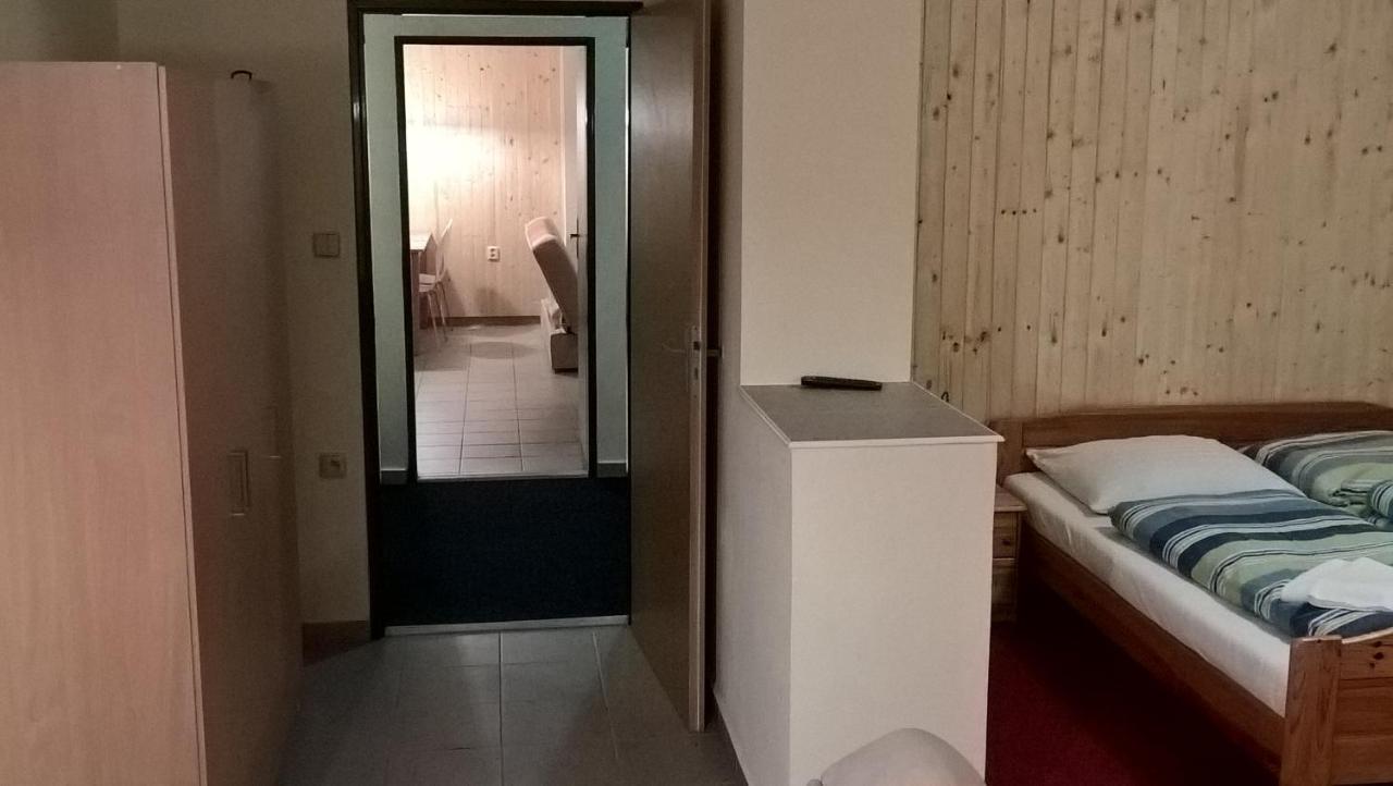 Studia Pod Lysou Apartment Rokytnice nad Jizerou Luaran gambar